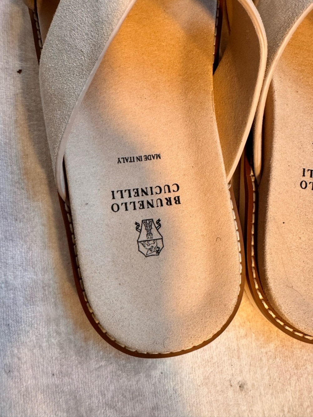 Brunello Cucinelli Beige Cross-Strap Leather Sandals - Picture 2 of 6